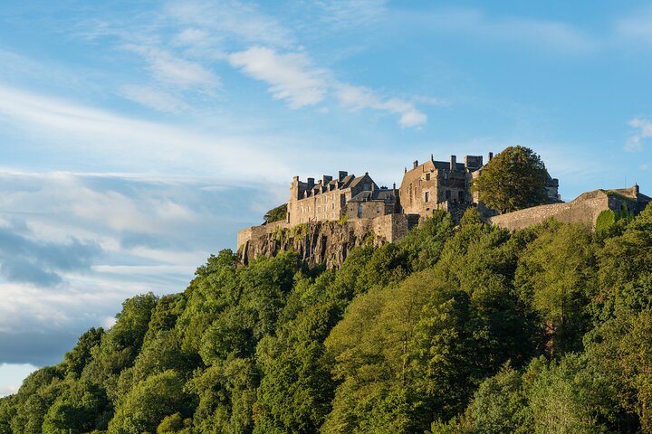 Edinburgh: Stirling Castle & Loch Lomond Private Luxury Day Tour