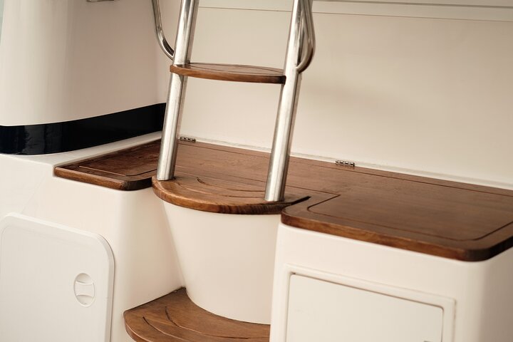 Full Day Yacht Rental for Bachelorette Parties or Parties