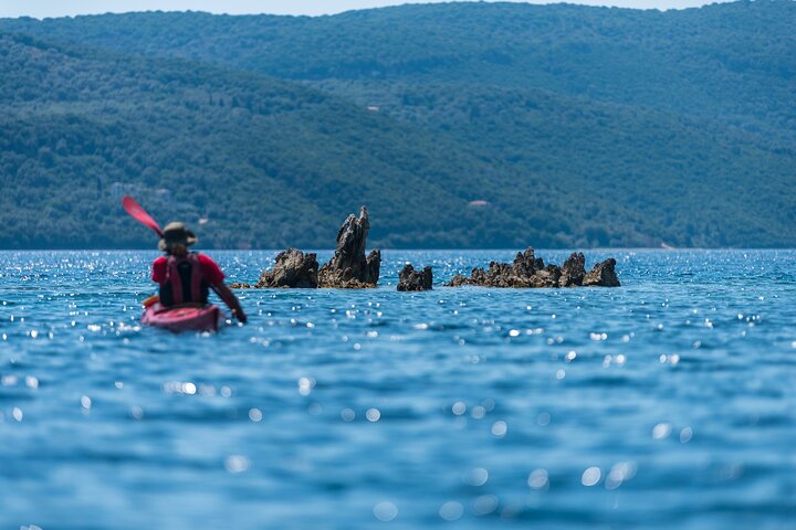 Full-Day Sea Kayaking Tour in Lefkada