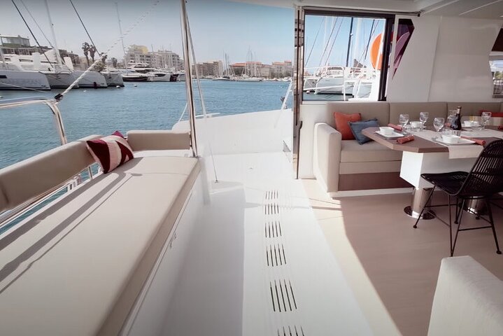 CATAMARAN Kleftiko Poliegos & Round of Milos Lunch with Openbar