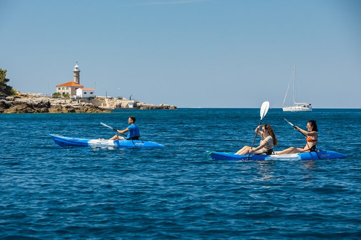 Rovinj kayak tour with drinks and snorkeling