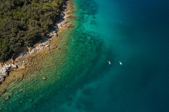 Rovinj kayak tour with drinks and snorkeling