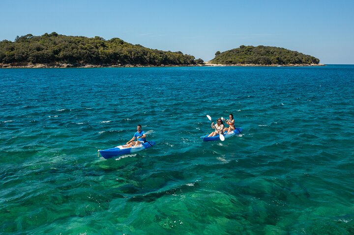 Rovinj kayak tour with drinks and snorkeling