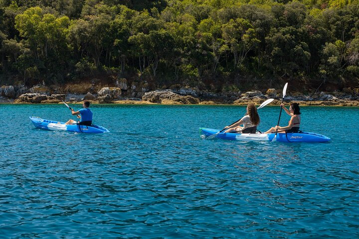 Rovinj kayak tour with drinks and snorkeling
