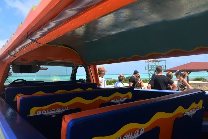Luc’s Private Group Bonaire Open Bus Tour