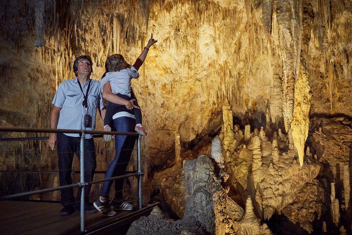 Mammoth Cave Self-guided Audio Tour (Located in Western Australia)