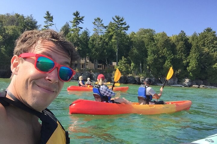 Cave Point Kayak Tour