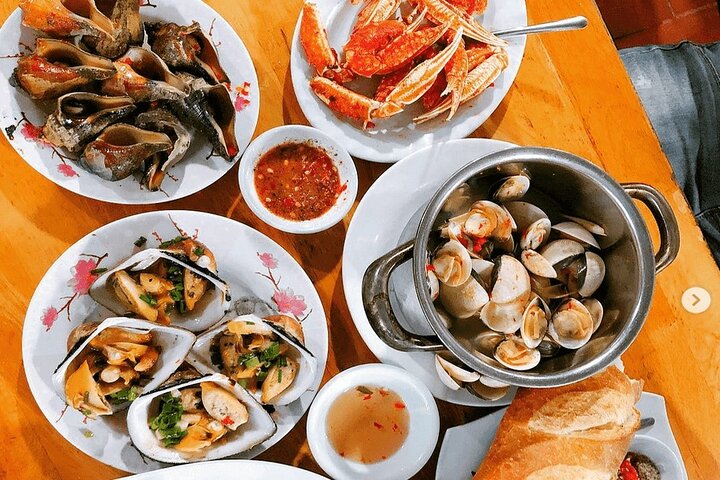 Premium Food Tour Ho Chi Minh City By Motorbike |Saigon Adventure