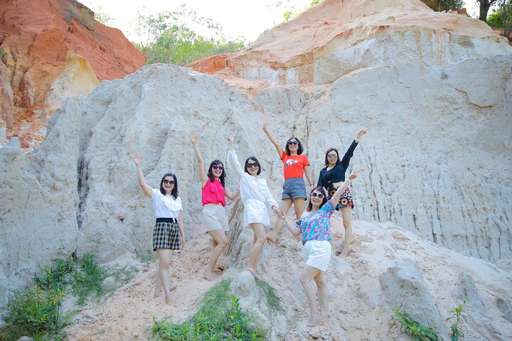 Mui Ne: Sand Dunes Jeep Tour Friendly Service with ATV Option