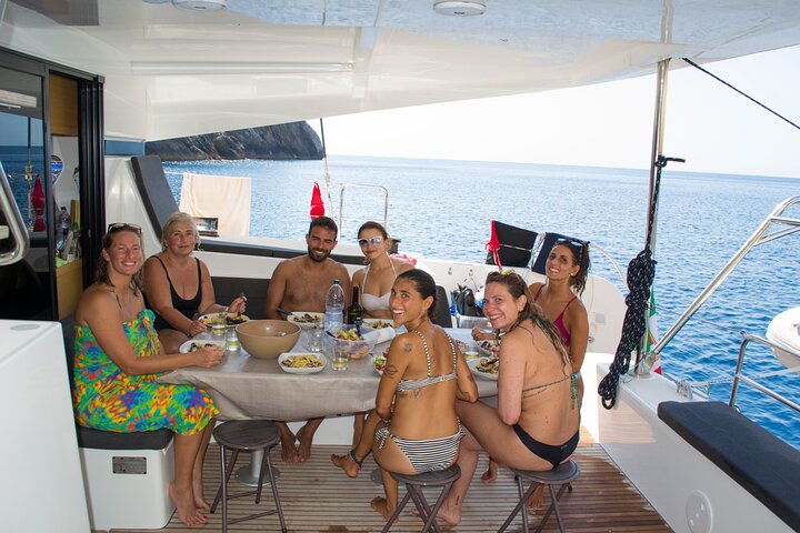 Catamaran Alghero, Catamaran Sailing Day Trip