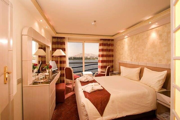 Unforgettable Egypt Nile Cruise with Abu Simbel & Balloon Ride