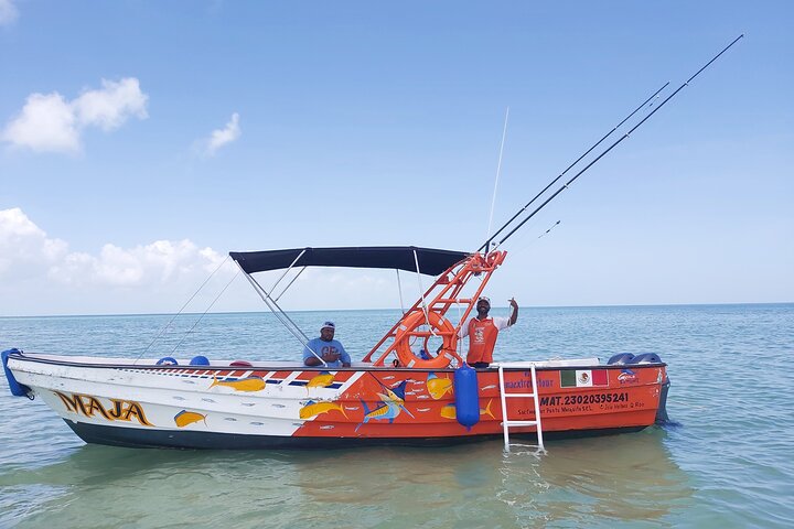 Boat Tour of Three Islands in Holbox with Transportation