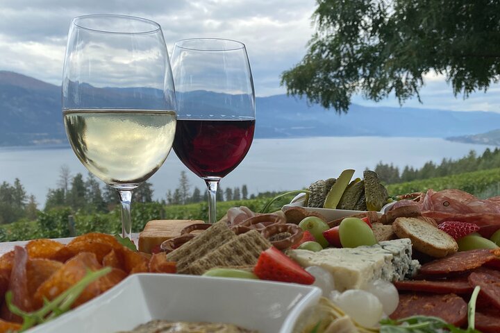 West Kelowna Half-Day Guided Wine Tour With 4 Wineries