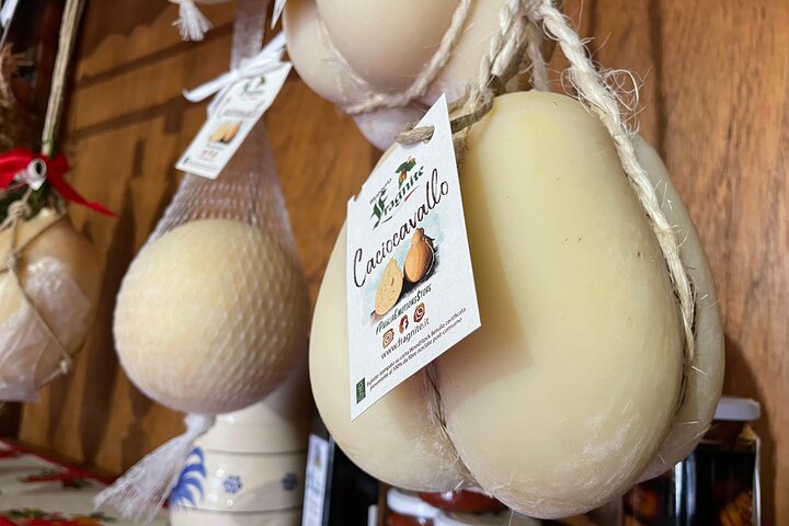 Mozzarella Experience - Cheese Tour and tastings to Masseria Fragnite