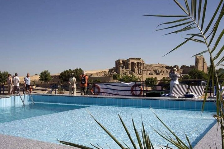 Unforgettable Egypt Nile Cruise with Abu Simbel & Balloon Ride