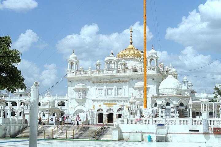 Affordable Nanded Airport Transfer.