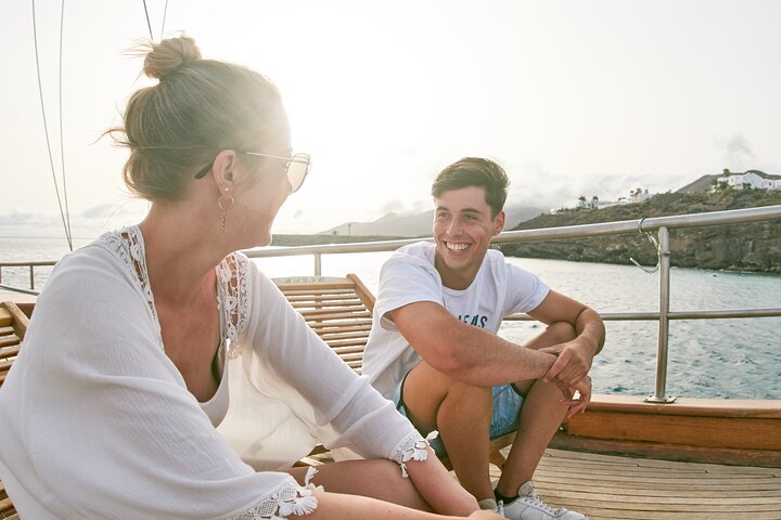 Fuerteventura: Aphrodite Exclusive Gulet with Food and Drinks