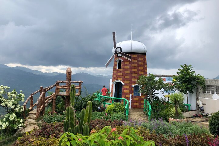 Cebu: Private Twin City Tour +Temple of Leah + Sirao Flower Farm