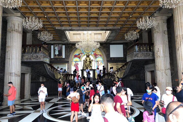 Cebu: Private Twin City Tour +Temple of Leah + Sirao Flower Farm