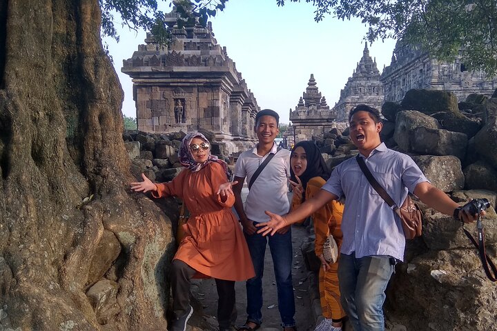 Borobudur Climb To The Top, Prambanan Temple And Ramayana Ballet