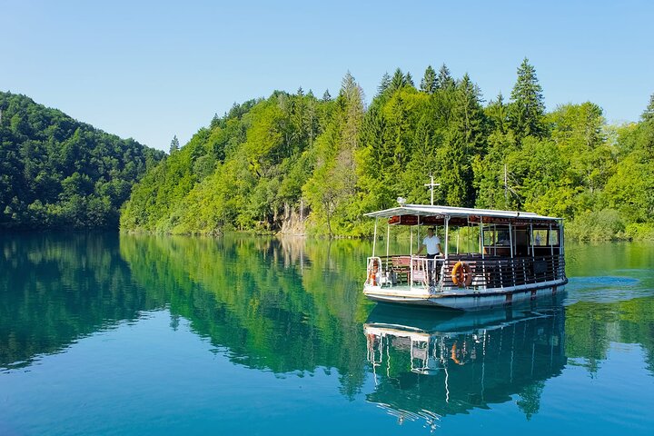 Plitvice Lakes National Park Guided Day Tour from Split