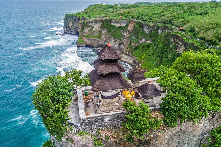Uluwatu Sunset & Kecak Fire Dance – Private All-Inclusive Tour