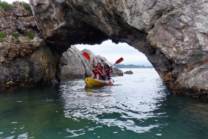 Kayak excursion through the Bay of Santander.
