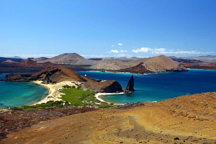 5-Day Galapagos Cruise: Itinerary B (East) aboard Monserrat Yacht