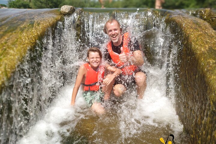 Lucca: kayak tour with aperitif + free souvenir pictures