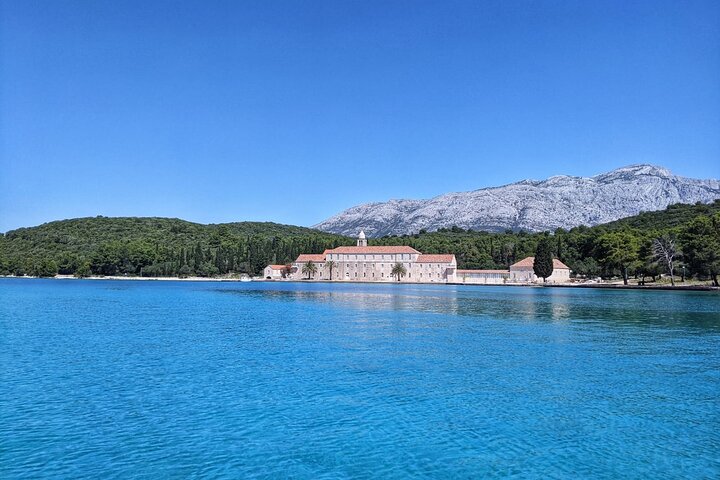 Fish & Fun – Swim, Grill & Chill Korčula Boat Tour