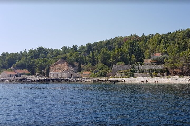 Fish & Fun – Swim, Grill & Chill Korčula Boat Tour