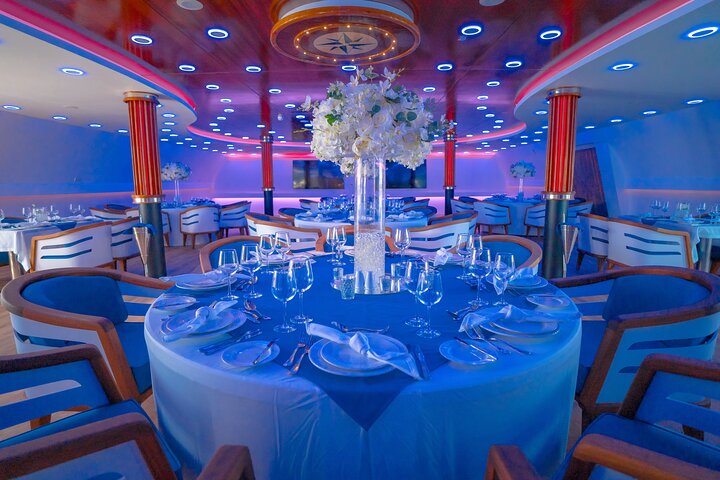Ocean Vision: Show & Dance Night with buffet, open bar & transfer