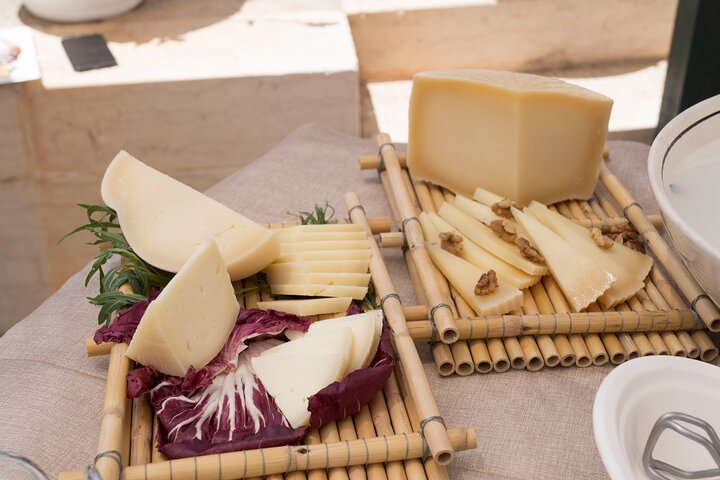 Masseria Seppunisi Tour - Mozzarella and Burrata experience