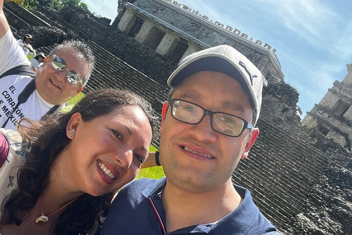 Palenque Archaeological site from Villahermosa City or airport