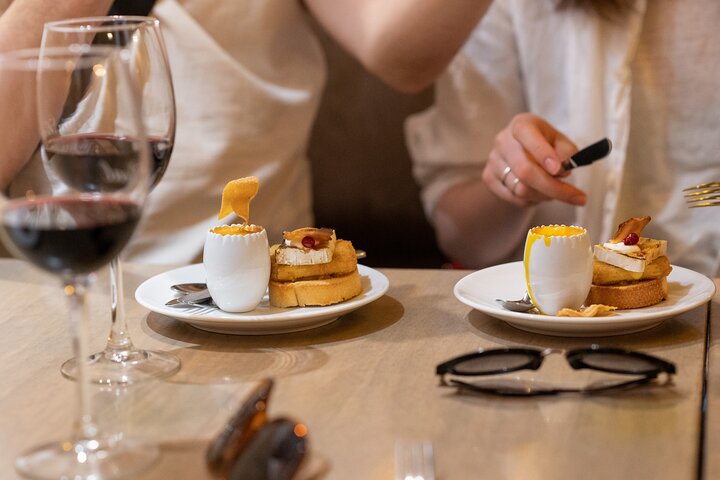 The Authentic Bilbao Pintxos, Food & Wine Tour with a Local