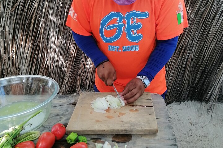 Private Fishing Tour in Holbox Island with Lunch and Pick up