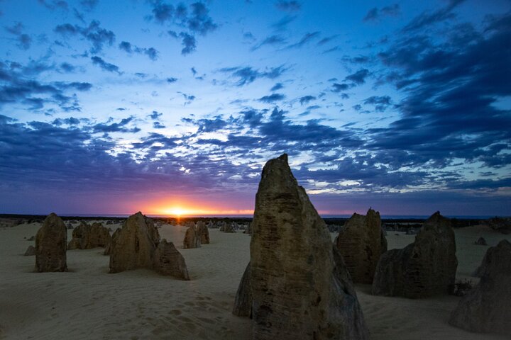 Pinnacles Desert Sunset Dinner and Stargazing Tour