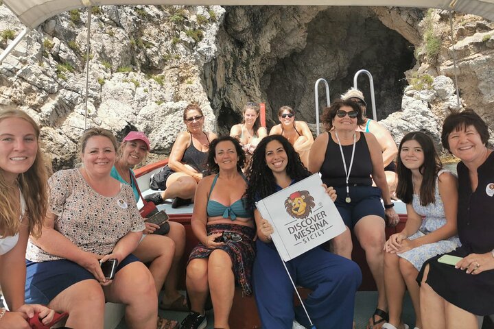 Taormina and Isola Bella Day Tour with Boat Trip from Messina