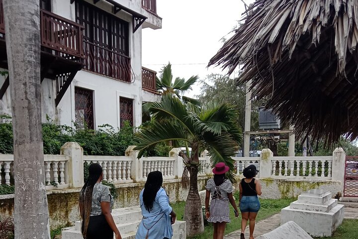 Malindi Explorer: City Tour & Mambrui Sand Dunes Adventure