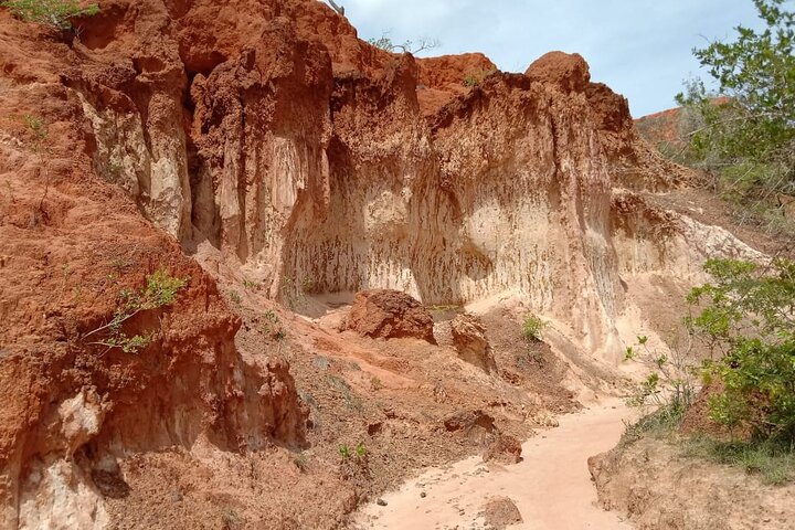 Sand. Canyons. Sunset. Magic. Mambrui & Hell’s Kitchen experience