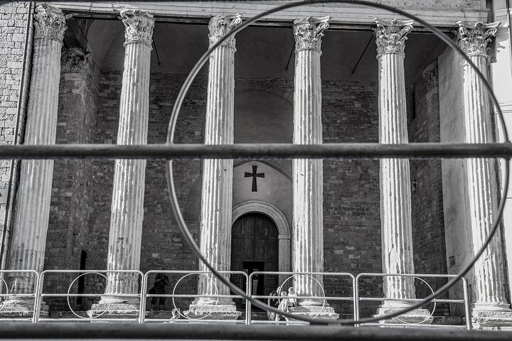Private St. Francis Basilica of Assisi and City Walking Tour