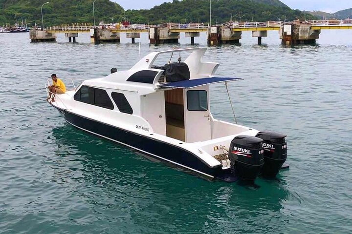 Full Day Trip to Explore 6 Destinations in Labuan Bajo and Komodo