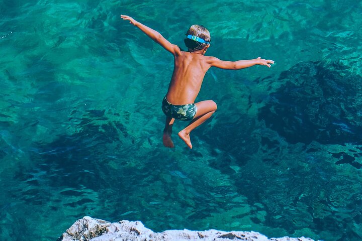 Turquoise Cave Coastal Kayak & Snorkel Tour