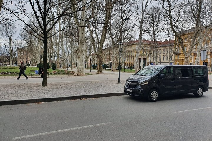 Guided transfer from Zagreb to Split with Plitvice Lakes stop