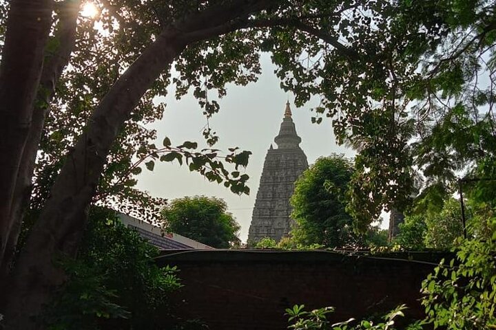 Full-Day Private Guided Bodhgaya Tour with Pick Up