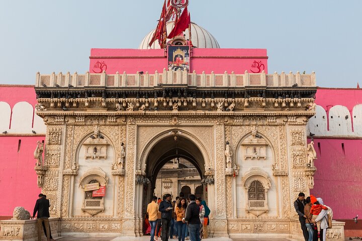 Visit Junagarh Fort and Karni Mata Temple with Jodhpur Drop from Bikaner
