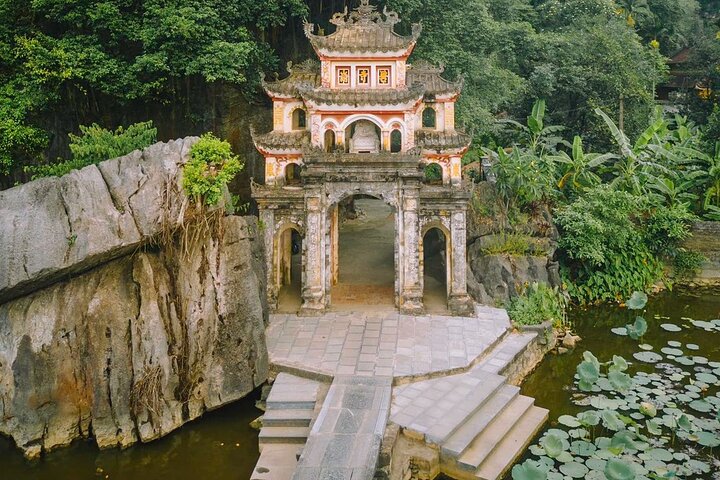Full-Day Ninh Binh Highlights Tour from Hanoi