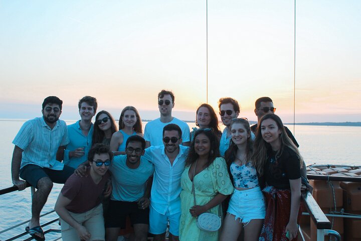 Dolphin Watching & Sunset Boat Tour With Drinks & optional Dinner