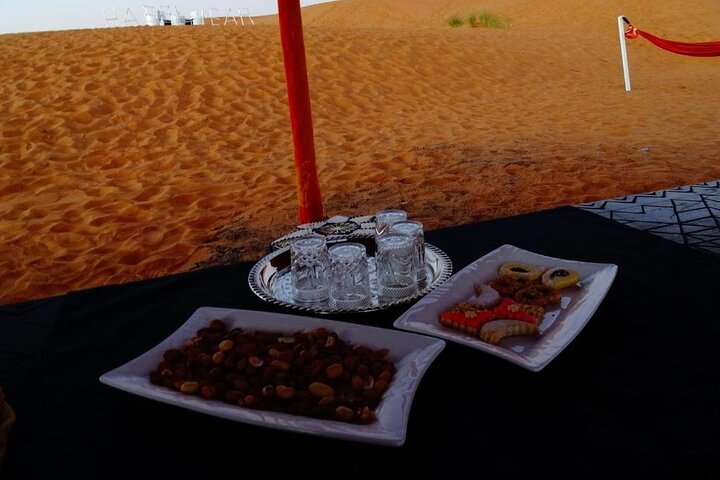 Luxury Camp in Merzouga Desert with Camel Trekking, Vehicule 4WD