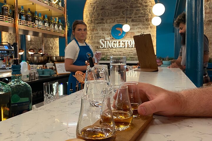 Private Highland Whisky Tour including 10+ Single Malt Tastings